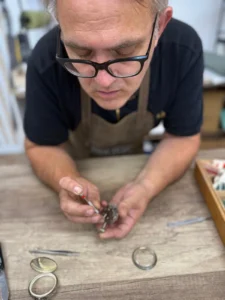 reparation-montre-amboise-thi-k-pris-1