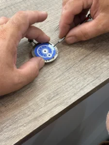 reparation-montre-amboise-thi-k-pris-3